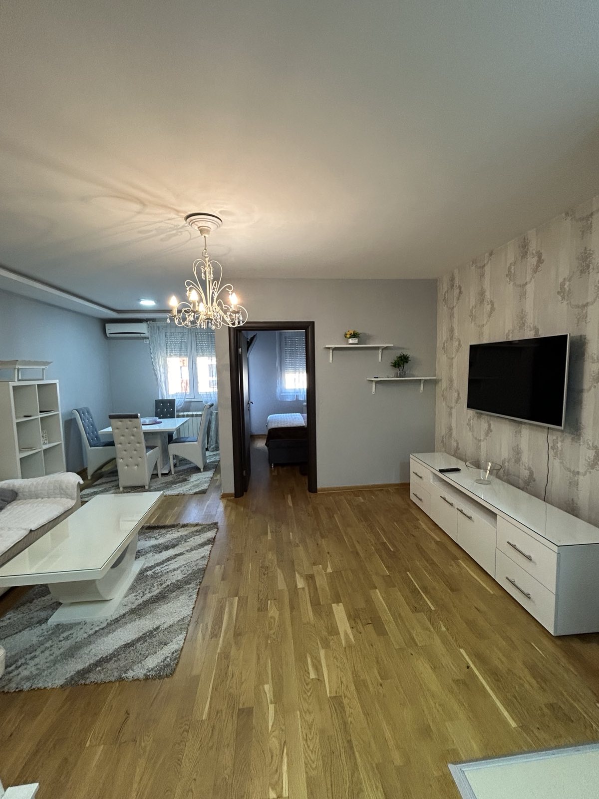 Moderan dvosoban stan kod Vukovog spomenika