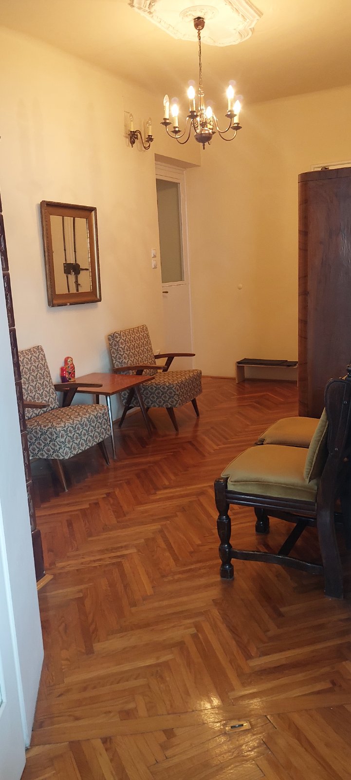 Izdavanje dvoiposobnog nameštenog stana kod Vukovog spomenika