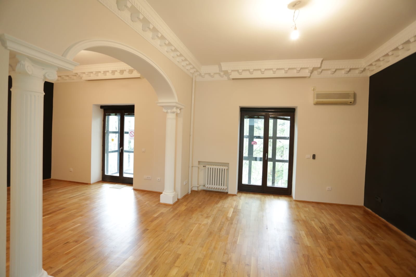 Luksuzna poslovna vila na Vozdovcu 550m2, mirna lokacija, vrhunski standard