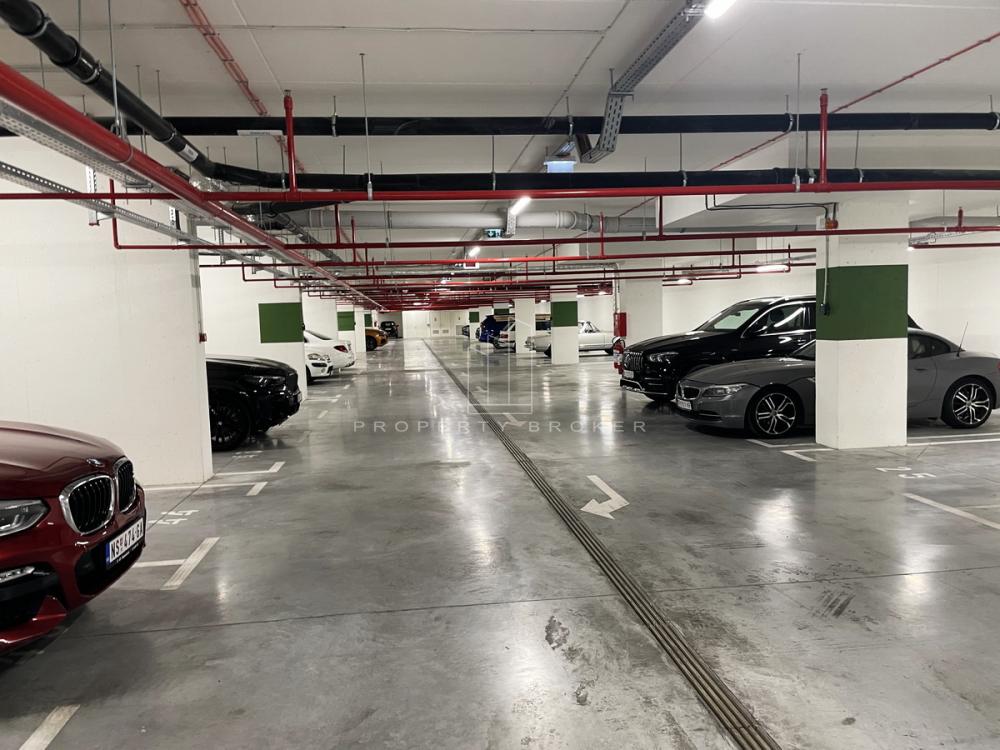 BW Terraces, garažno mesto sa dodatnim prostorom